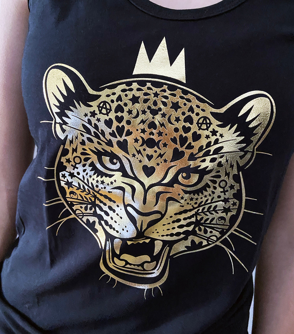 gold foil leopard queen print